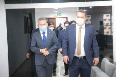 Presidente da AL assume Governo de MT