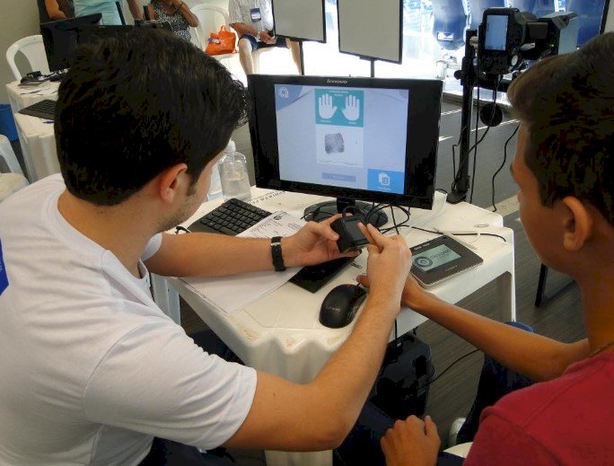 Politec suspende emissão de RG para implantar novo modelo de carteira de identidade